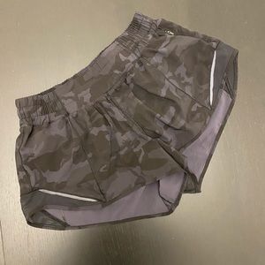 Lululemon Hottie Hot Shorts Size 6
